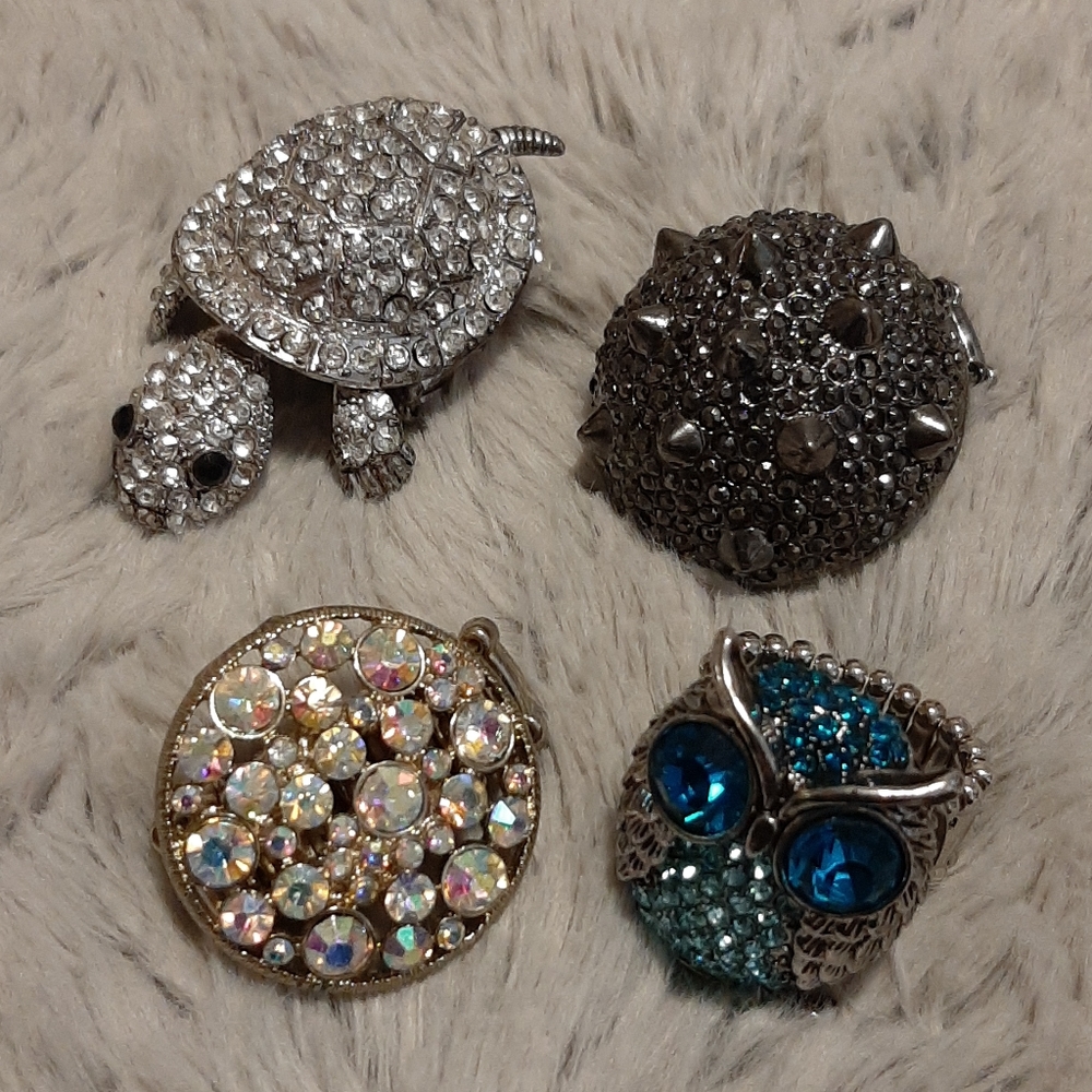 3/$20 - NWOT Lot of statement stretchy rings